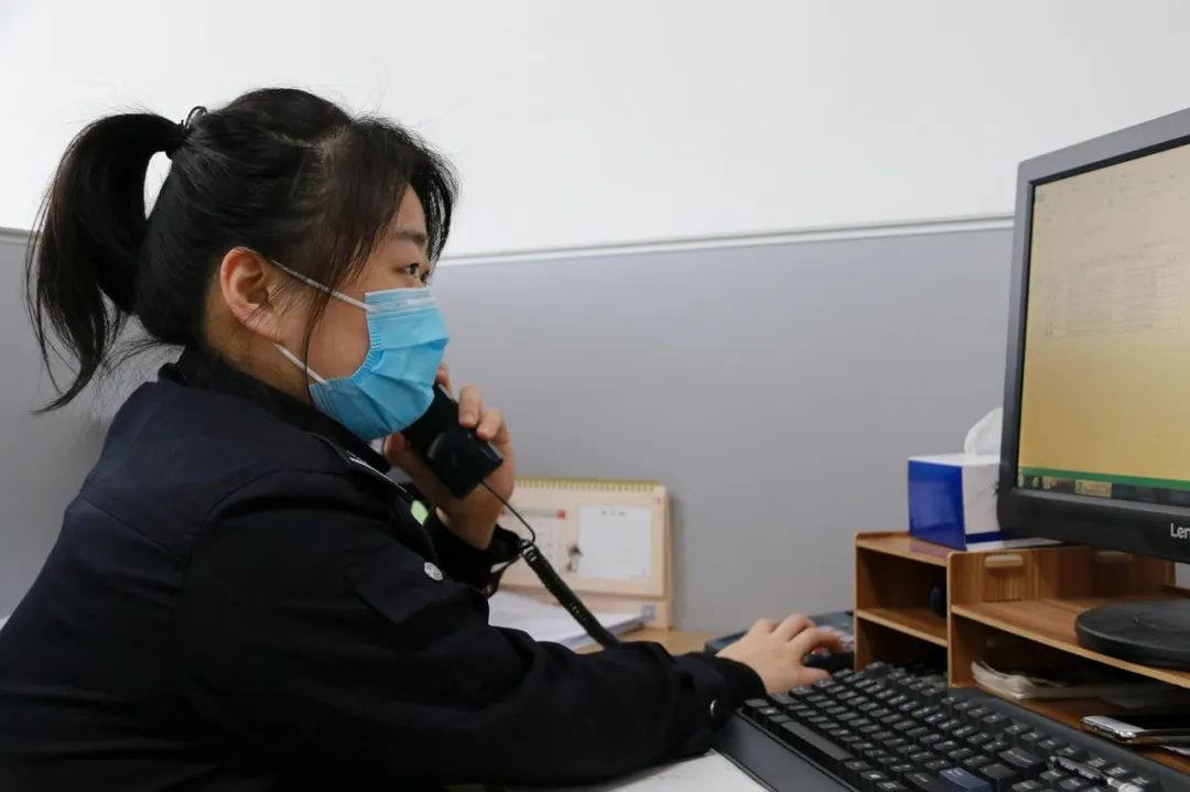 園區(qū)警方啟動(dòng)重點(diǎn)運(yùn)輸企業(yè)及校車駕駛?cè)爽F(xiàn)場(chǎng)審驗(yàn)教育學(xué)習(xí)專場(chǎng)服務(wù)