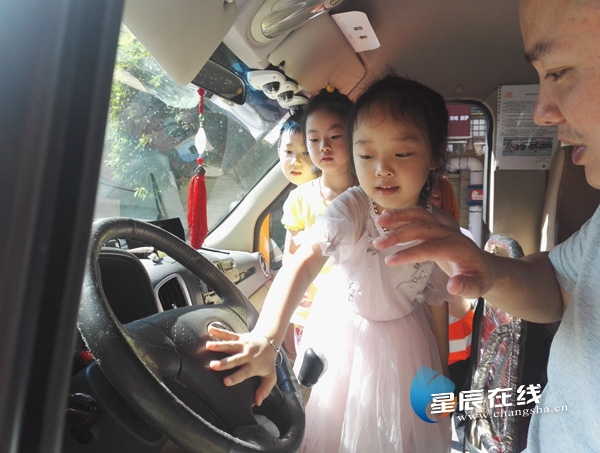 標(biāo)準(zhǔn)化班組建設(shè)，開福在行動②丨湘一校車：從“人、車、路、制”抓實(shí)安全生產(chǎn)