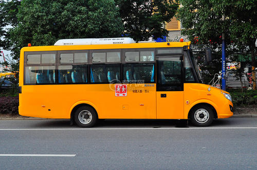 行業(yè)首例 青島校車服務(wù)標(biāo)準(zhǔn)化試點(diǎn)通過國家級(jí)驗(yàn)收 行業(yè)首例 青島校車服務(wù)標(biāo)準(zhǔn)化試點(diǎn)通過國家級(jí)驗(yàn)收