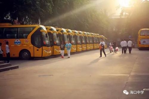 鳳凰筑牢校車安全防線保障孩子生命安全/ 鳳凰筑牢校車安全防線保障孩子生命安全