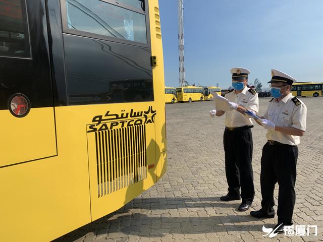 東渡海關(guān)助力449輛金龍校車出口沙特/