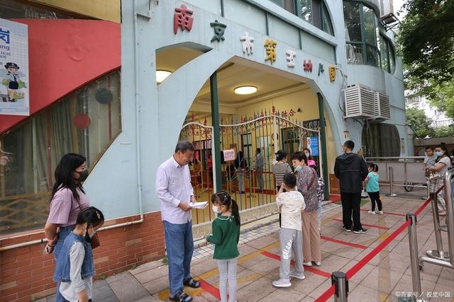 廣東湛江：男童被鎖校車內(nèi)9小時后身亡、欲蓋彌彰則嚴(yán)懲不貸！