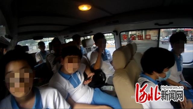 河北邯鄲市交巡警支隊(duì)查獲兩起“黑校車”