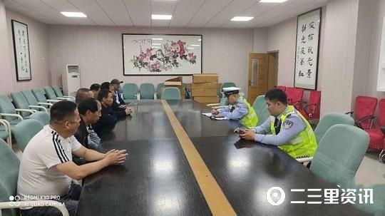 網(wǎng)友微博舉報西安一校車逆行！司機被處罰，涉事幼兒園被約談