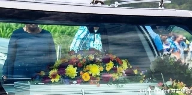 澳大利亞：3歲男孩被落在校車里6小時活活熱死，被發(fā)現(xiàn)時尸體仍系著安全帶