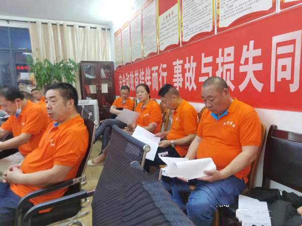 湖北：關(guān)注校車安全，鄂州大興校車一直在行動(dòng)