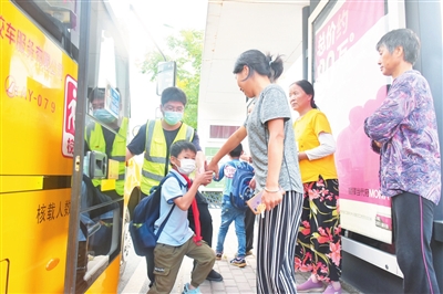 肥東縣：鄉(xiāng)村學(xué)校打造“移動(dòng)紅色課堂” 賡續(xù)紅色血脈