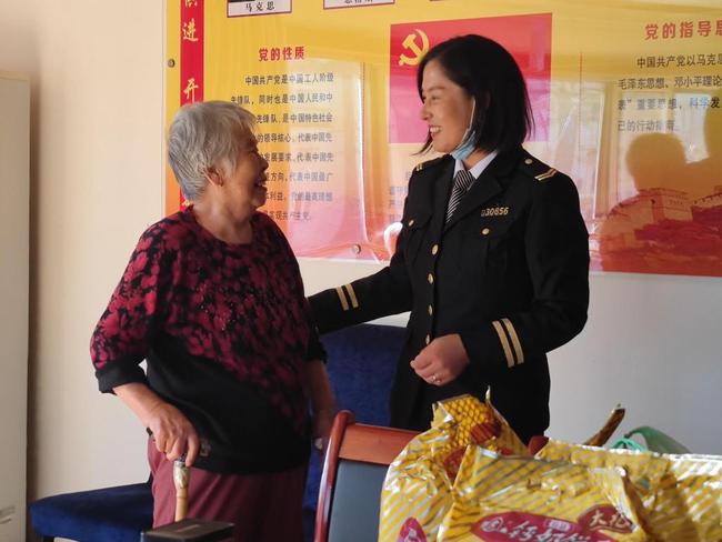 弘揚孝道！交運溫馨校車多點開花迎重陽節(jié)