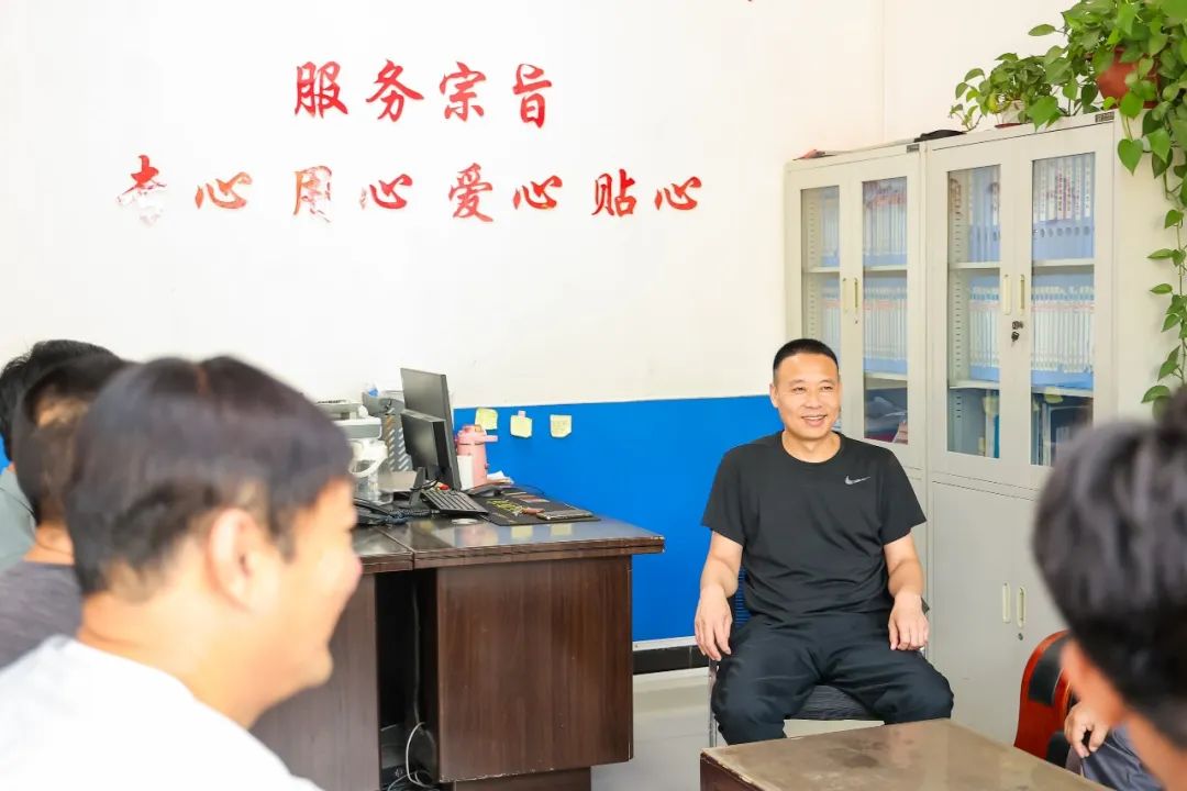 黃驊校車:把公益做成事業(yè) 黃驊校車:把公益做成事業(yè)