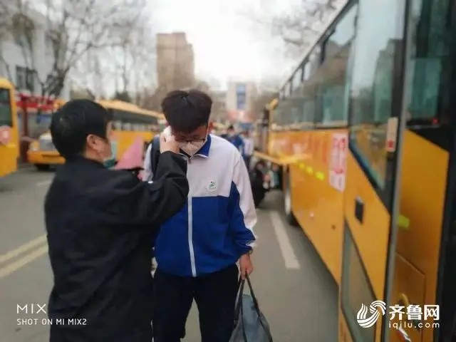 寧陽縣中小學(xué)恢復(fù)線下教學(xué) 90輛交運校車恢復(fù)常態(tài)化運行