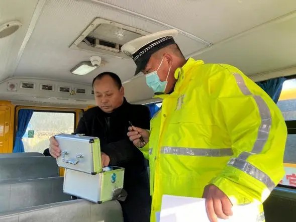 武圣宮鎮(zhèn)：筑牢校車安全防線，護(hù)航學(xué)生上學(xué)路