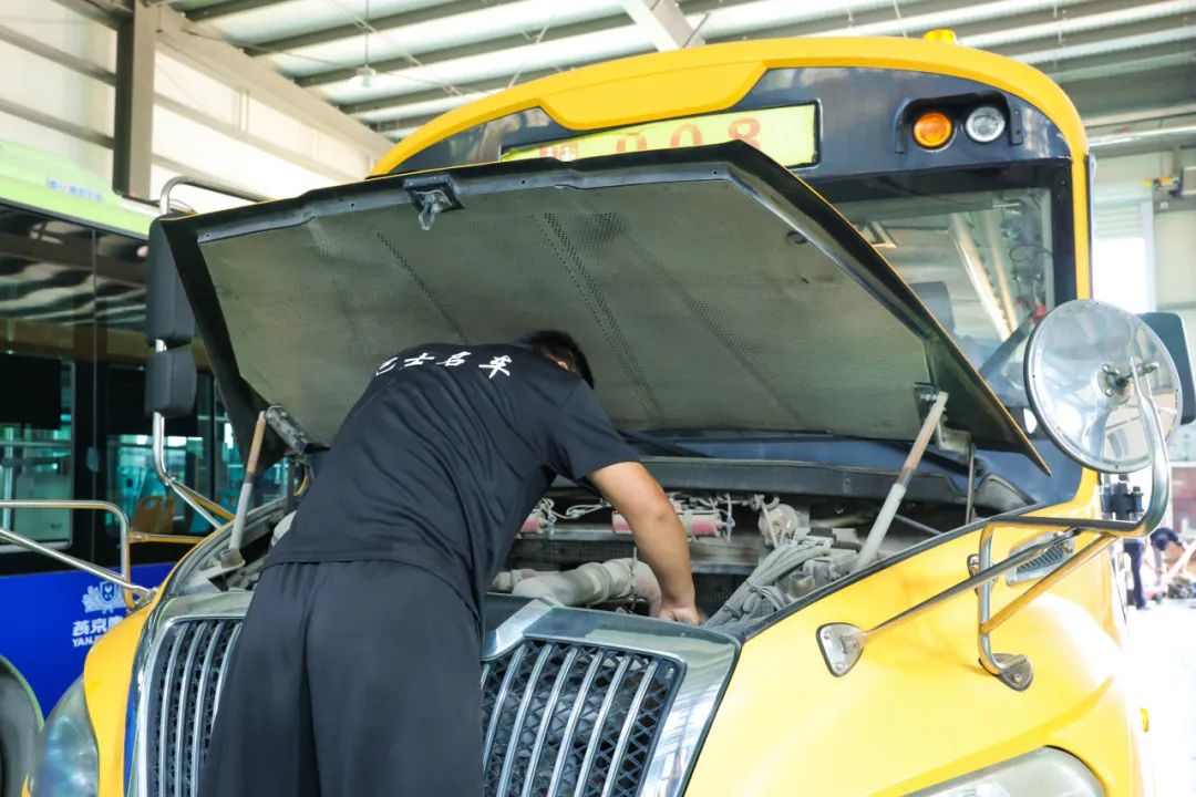 校車“大體檢” ，守護平安上學路