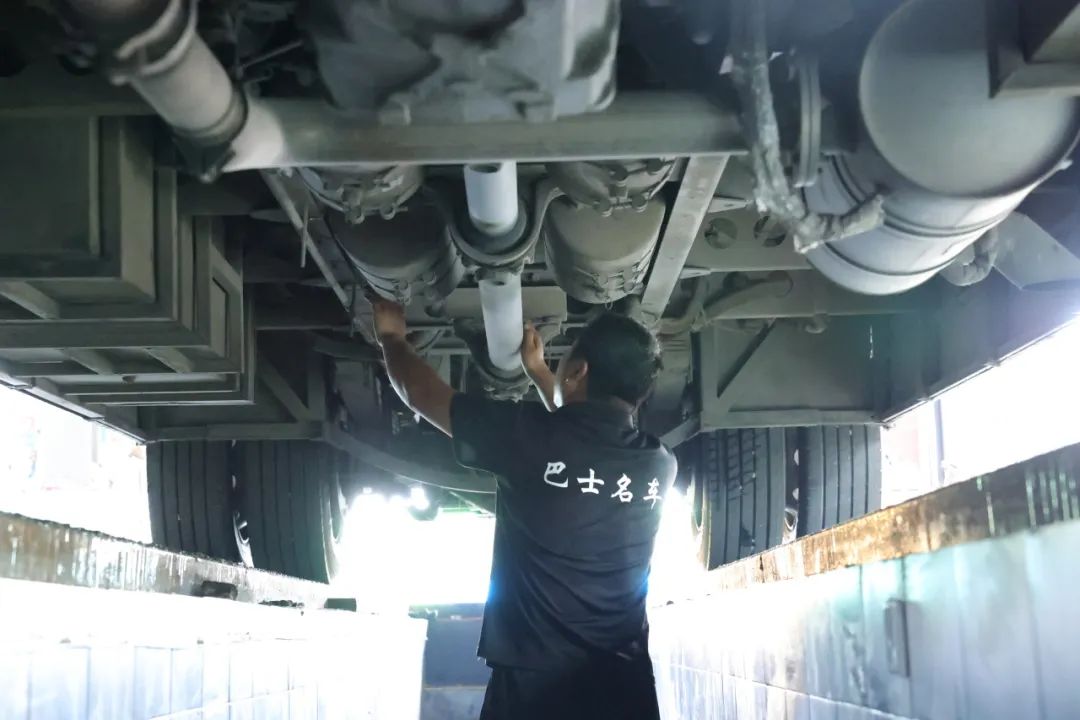 校車“大體檢” ，守護平安上學路