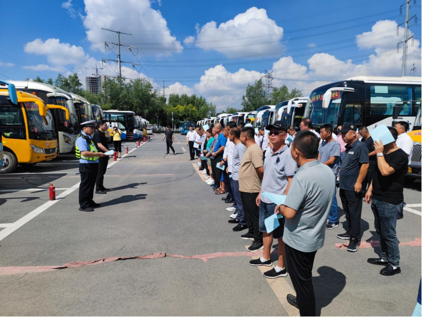 【平安校園】長(zhǎng)春經(jīng)開區(qū)教育系統(tǒng)開展2023年秋季開學(xué)前校車安全檢查工作 圖片