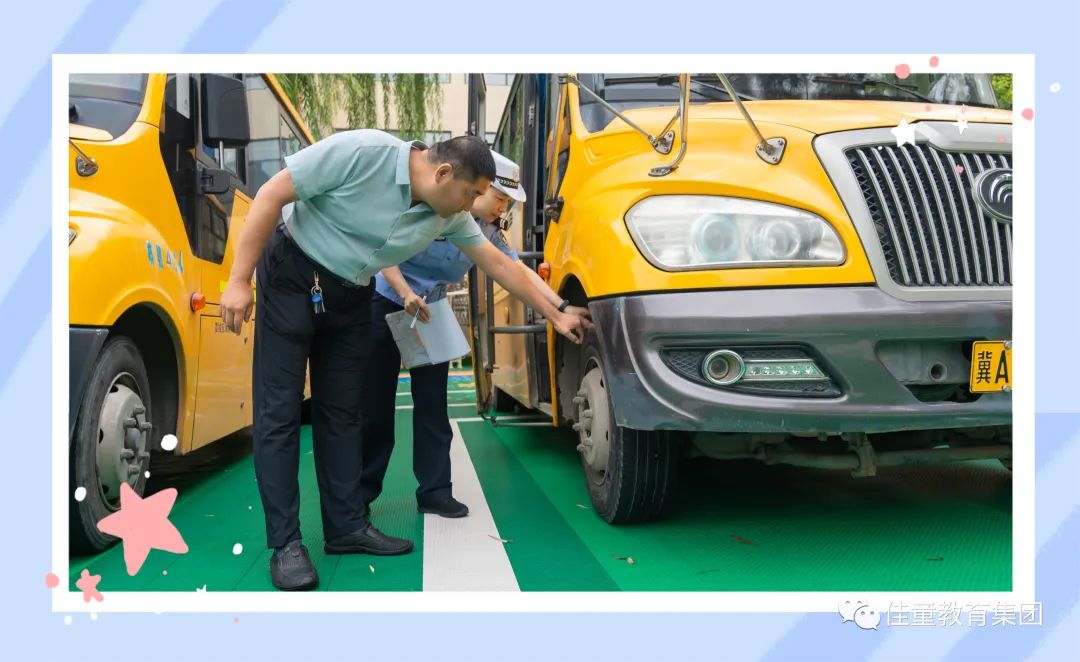 【護航上學路】藁城交警大隊聯(lián)合藁城區(qū)教育局為校車全面“體檢” 圖片