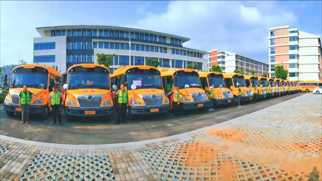 阜南童安:安全乘坐校車(chē) 平安快樂(lè)成長(zhǎng) 圖片