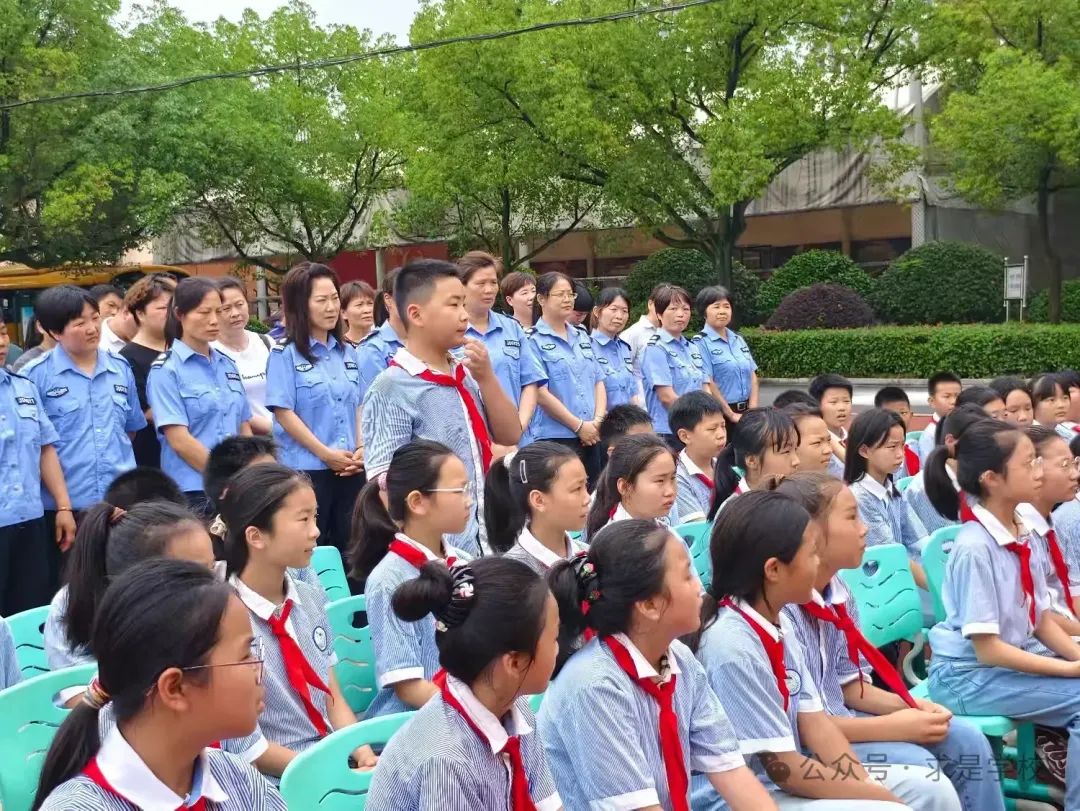 校車安全 警鐘長鳴 圖片
