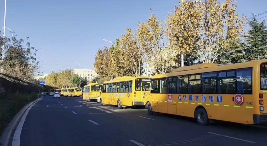 校車安全檢查培訓(xùn)——深入一線 圖片