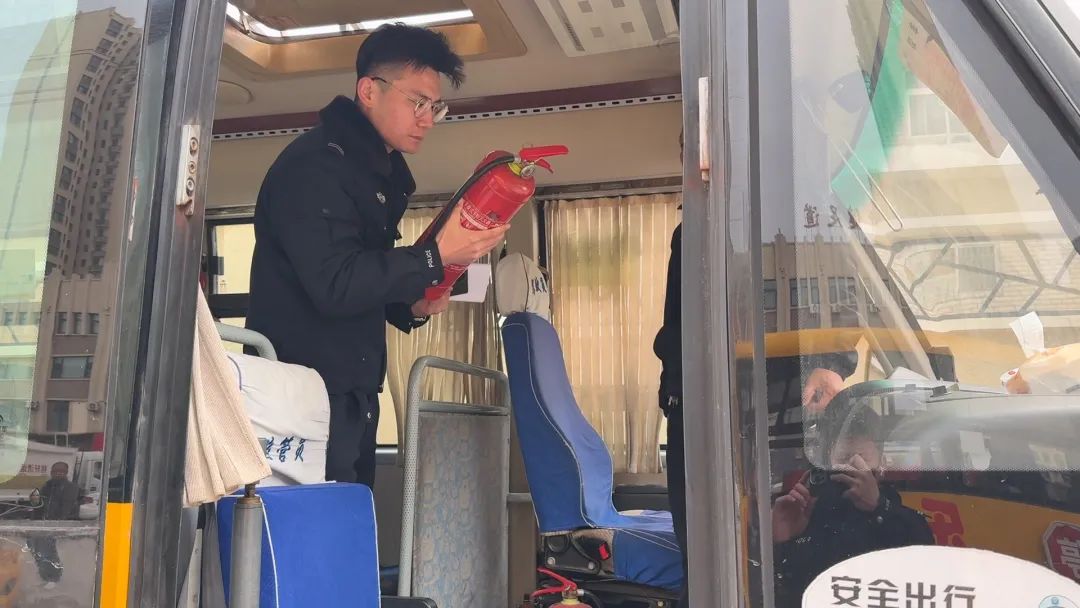 豫筑平安丨聚焦校車安全防線 護(hù)航學(xué)生乘車路