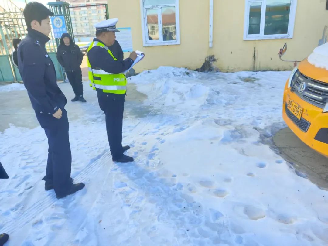 【文明實(shí)踐】龍江縣七棵樹(shù)鎮(zhèn)開(kāi)展“保障校車(chē)安全 守護(hù)學(xué)生成長(zhǎng)”文明實(shí)踐活動(dòng) 【文明實(shí)踐】龍江縣七棵樹(shù)鎮(zhèn)開(kāi)展“保障校車(chē)安全 守護(hù)學(xué)生成長(zhǎng)”文明實(shí)踐活動(dòng)