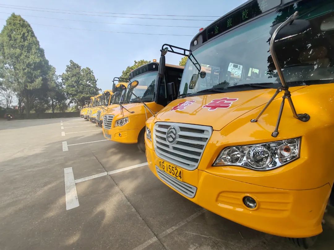 銅陵:校車安全管理再發(fā)力 守護(hù)學(xué)生平安上學(xué)路 圖片