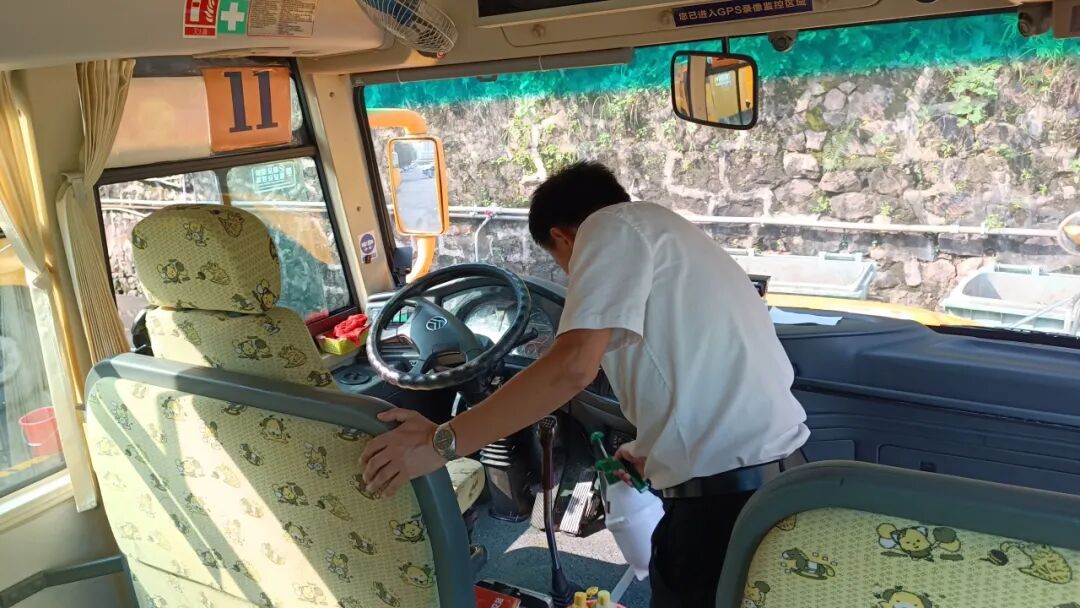 開學(xué)倒計時！三水運發(fā)開展校車安全檢查，護航學(xué)生平安“上學(xué)路”