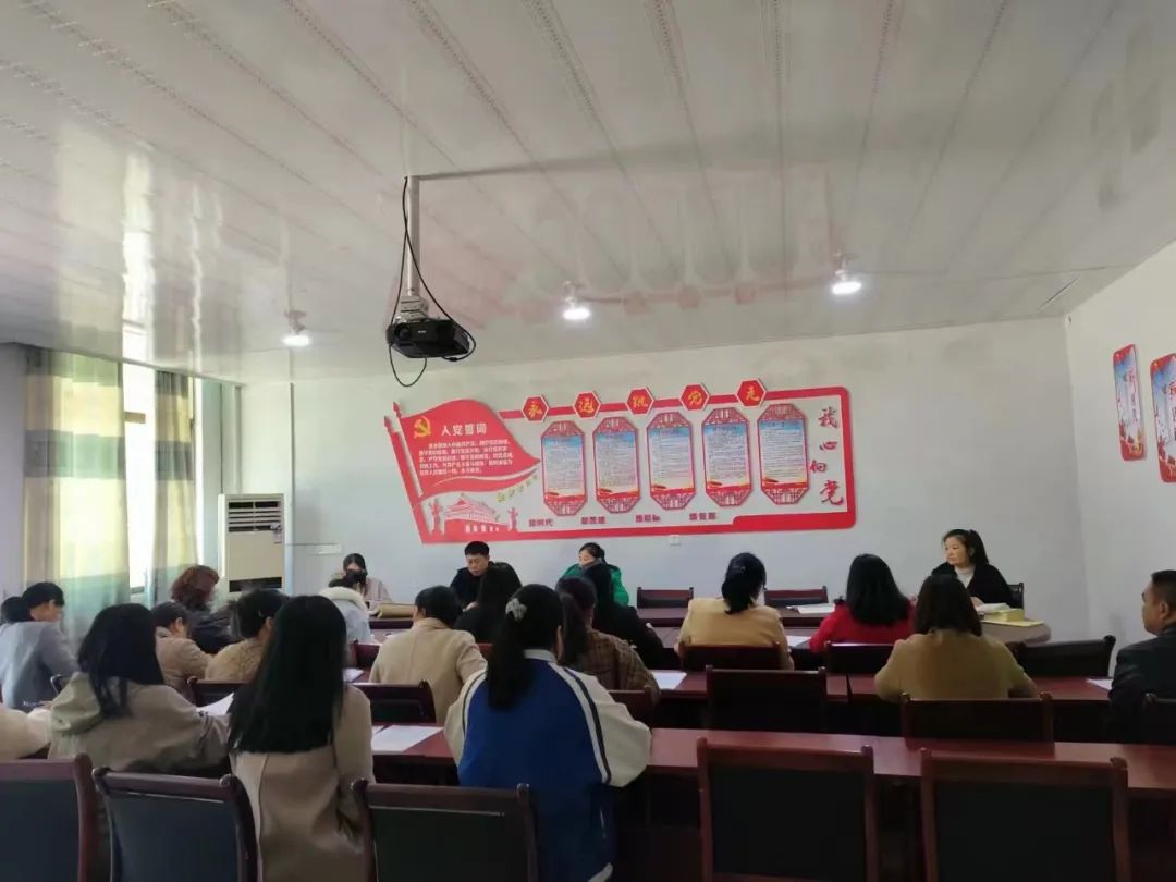 為愛護(hù)航 校車安全伴我行 | 雛飛小學(xué)校車安全演練 圖片