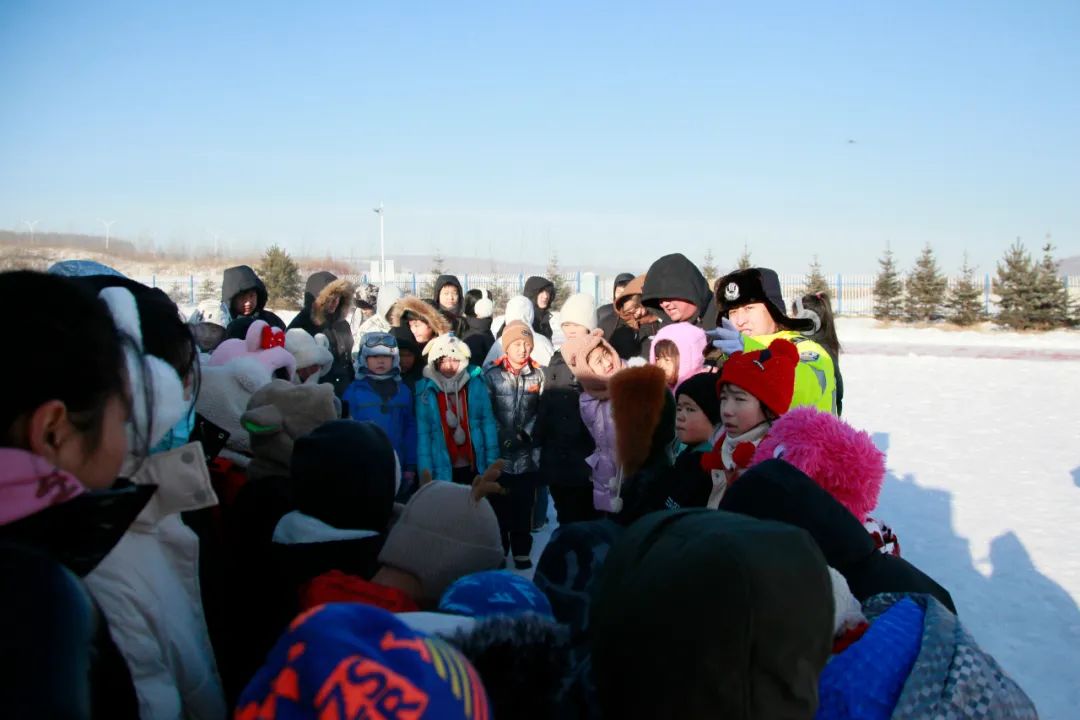 文明交通 你我同行 | 黑河交警扎緊校車安全關(guān)口 保障學(xué)生出行安全 圖片