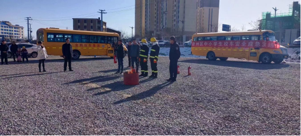 涼州區(qū)教育局組織開(kāi)展全區(qū)中小學(xué)校車安全培訓(xùn)會(huì)/ 圖片