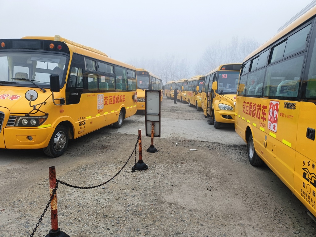 平度校車順利完成一月份校車年審任務(wù)/ 平度校車順利完成一月份校車年審任務(wù)