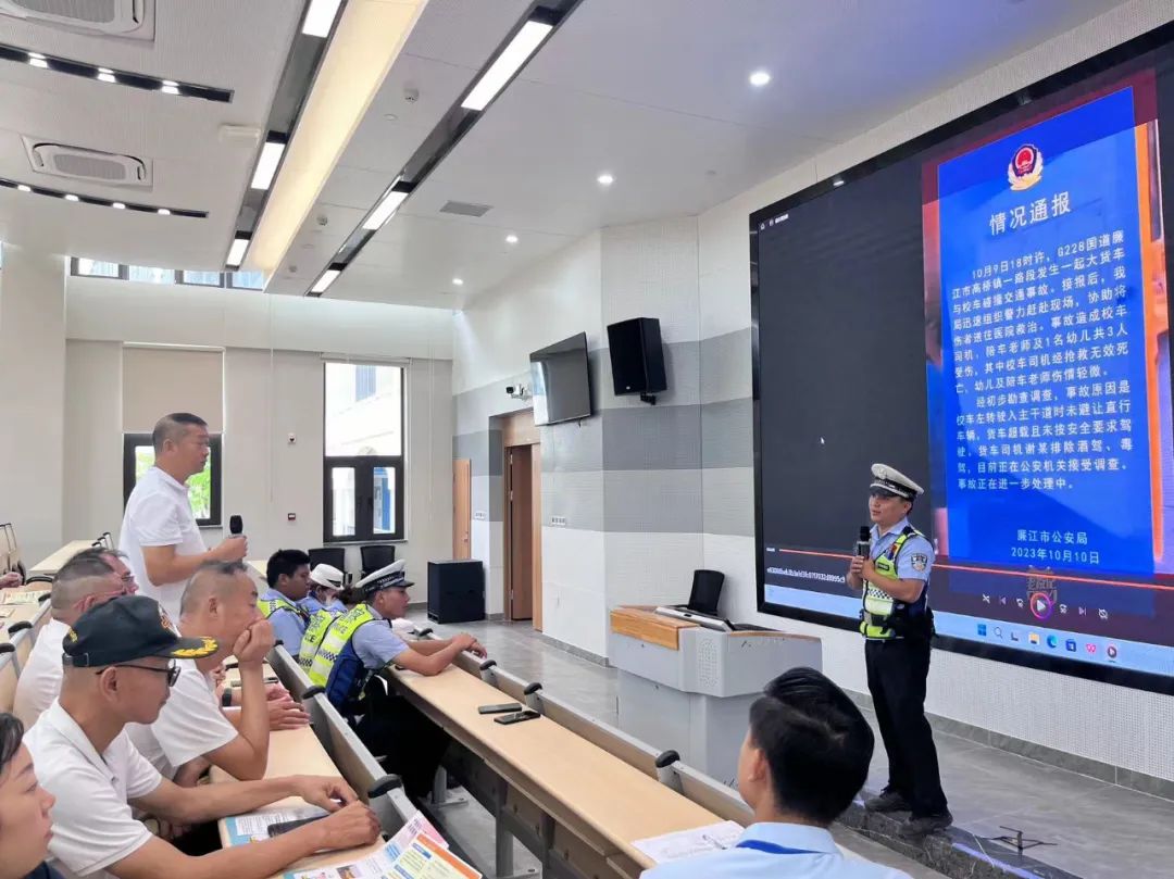 崖州區(qū)教育局聯(lián)合相關部門開展2024年校車安全專項檢查/ 圖片