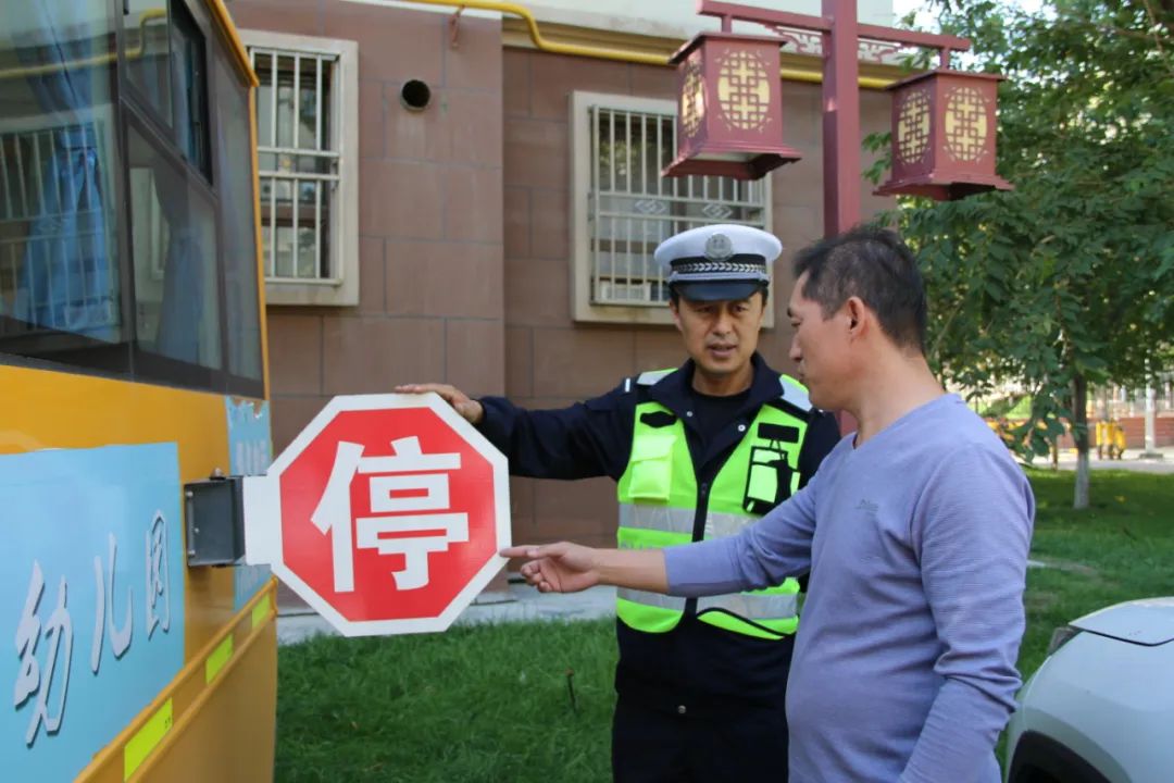 強化校車安全“大檢查” 擰緊校車出行“安全閥” 強化校車安全“大檢查” 擰緊校車出行“安全閥”