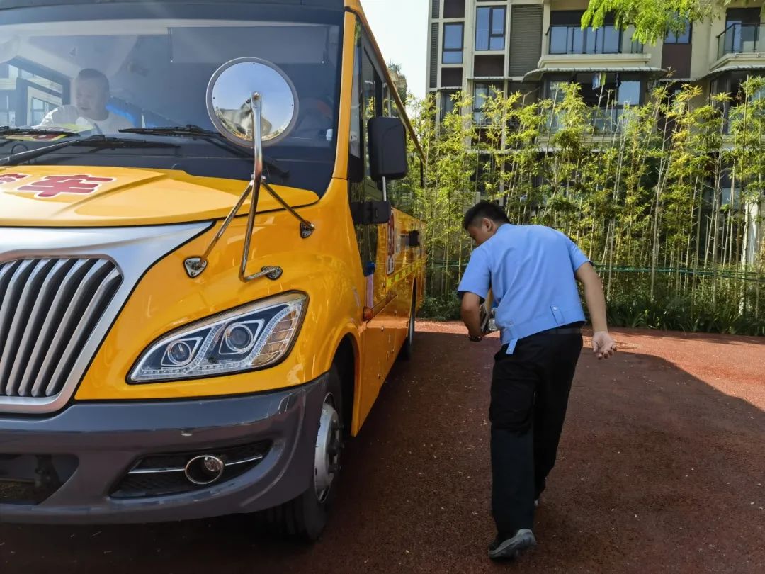 擰緊校車“安全閥” ，守護學(xué)生“平安路”