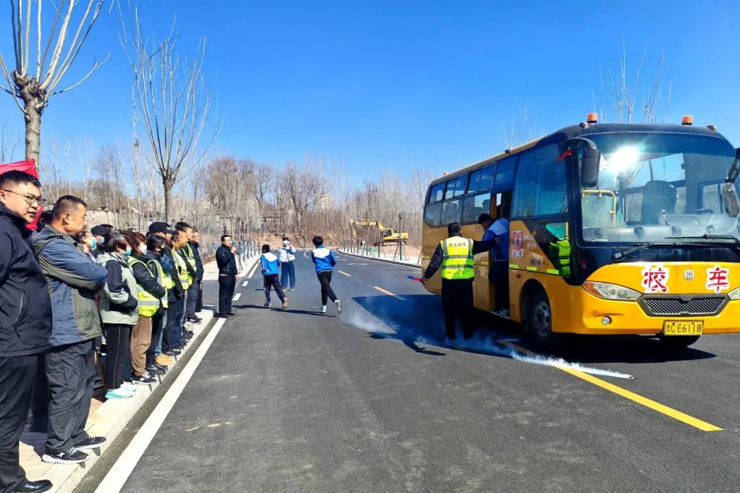 “體檢+練兵”雙管齊下丨淄川區(qū)開啟校車“全天候守護”模式 “體檢+練兵”雙管齊下丨淄川區(qū)開啟校車“全天候守護”模式