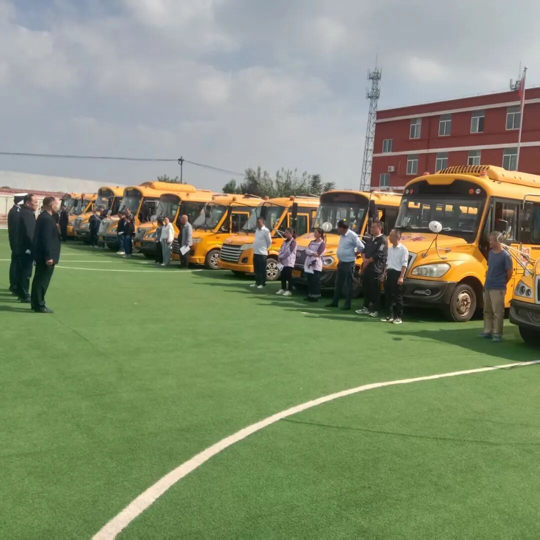 貞元中隊(duì)聯(lián)合多部門開(kāi)展秋季校車安全專題培訓(xùn)/ 貞元中隊(duì)聯(lián)合多部門開(kāi)展秋季校車安全專題培訓(xùn)