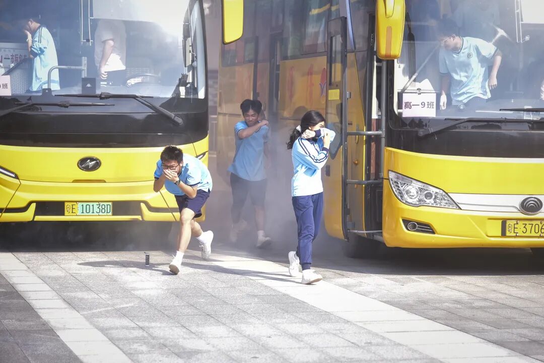 平安校園 | “駛”于安全， “乘”載希望