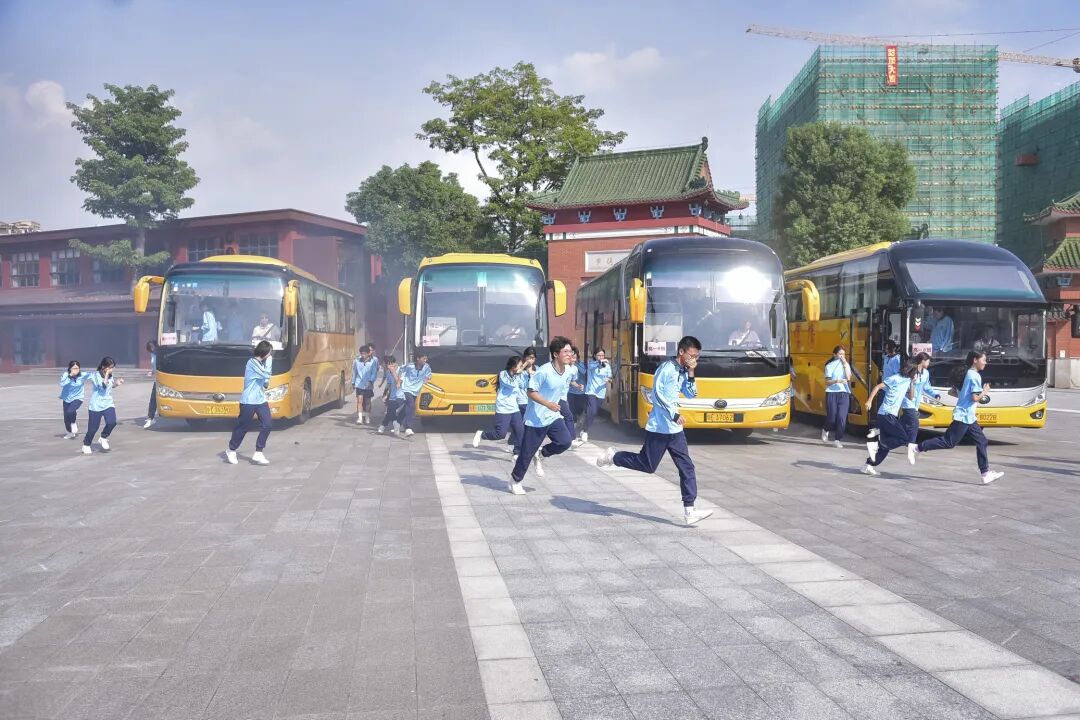 平安校園 | “駛”于安全， “乘”載希望