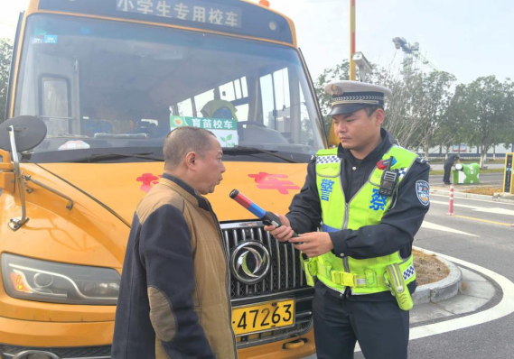 斗湖堤鎮(zhèn)校車安全工作部署會(huì)召開(kāi)/ 斗湖堤鎮(zhèn)校車安全工作部署會(huì)召開(kāi)