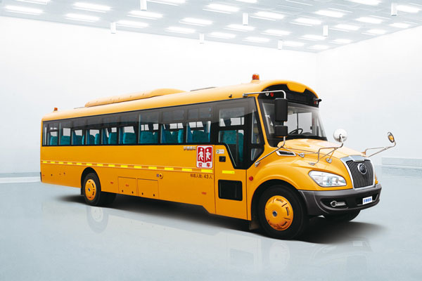 柴油引擎的校車與汽油引擎的校車該如何選擇？