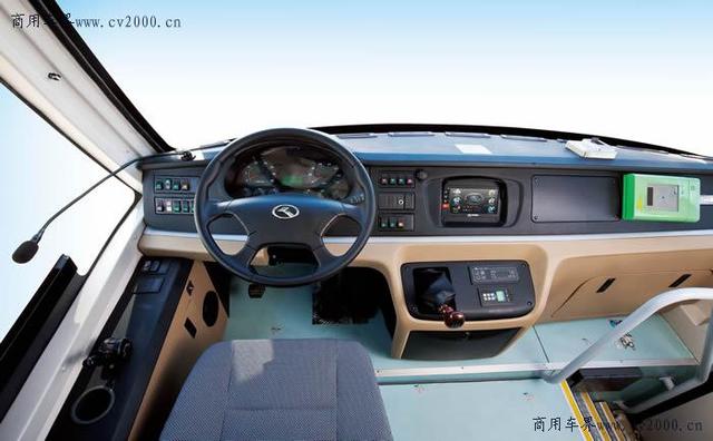 金龍：五優(yōu)校車，護航更美好的成長路