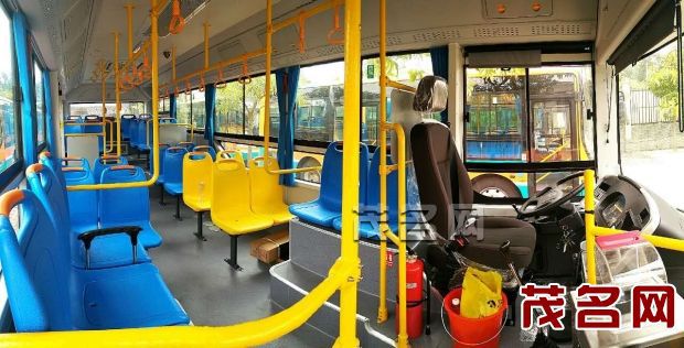 廣東茂名電白區(qū)即將開(kāi)通水東城區(qū)學(xué)校21條專(zhuān)線校車(chē)