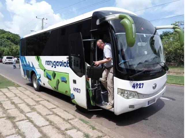 宇通參加古巴工業(yè)展3款車型體現(xiàn)“中國制造”高水準(zhǔn) 宇通參加古巴工業(yè)展3款車型體現(xiàn)“中國制造”高水準(zhǔn)