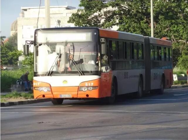 宇通參加古巴工業(yè)展3款車型體現(xiàn)“中國制造”高水準(zhǔn) 宇通參加古巴工業(yè)展3款車型體現(xiàn)“中國制造”高水準(zhǔn)