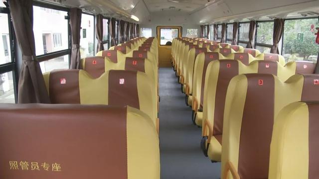 三門家長！定制校車來了，快來看有經(jīng)過你家小區(qū)嗎？還可預(yù)約報名！