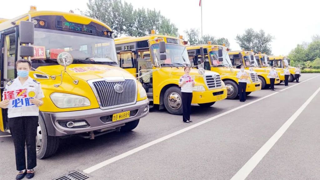 溫情守護(hù)十一載 愛(ài)心送考再啟航