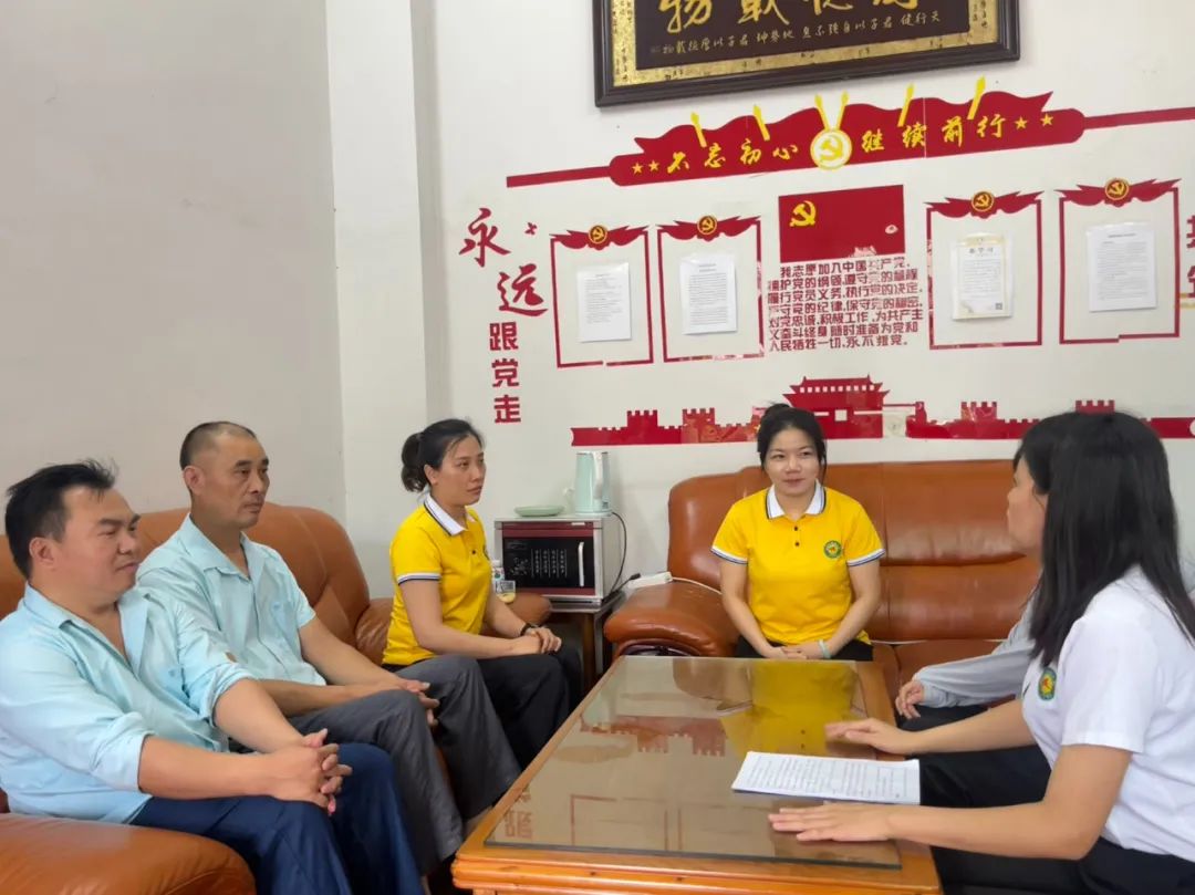 安全乘校車 平安伴我行——大嶺金色未來幼兒園校車消防應(yīng)急演練 安全乘校車 平安伴我行——大嶺金色未來幼兒園校車消防應(yīng)急演練