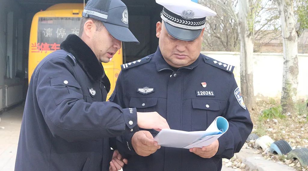 擰緊校車“安全閥” 筑牢學(xué)生“平安路” 圖片