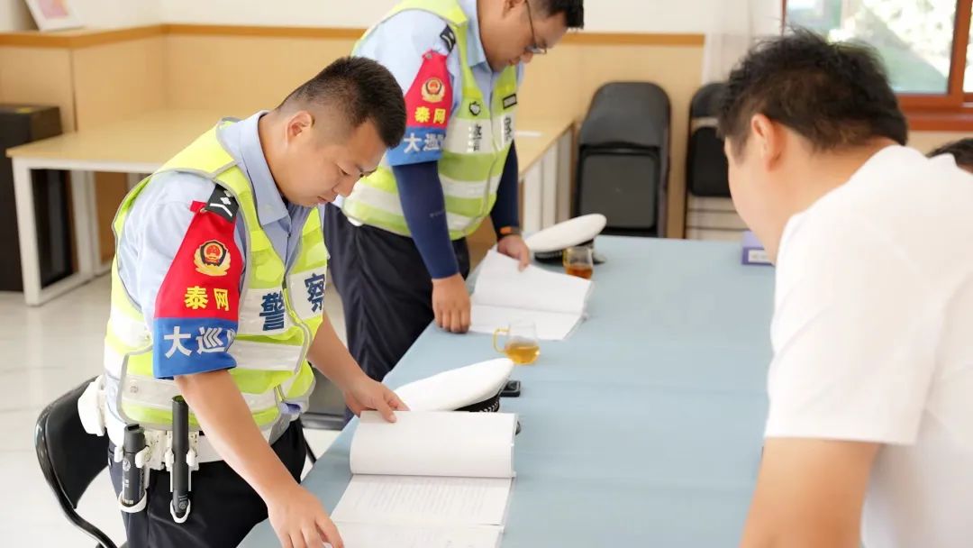 暑期安全不松懈 嚴(yán)把校車“安全關(guān)” 圖片