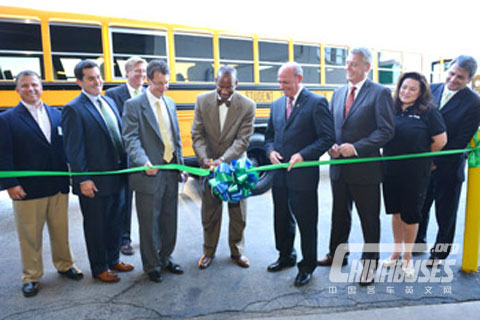 藍(lán)鳥(niǎo)Blue Bird丙烷動(dòng)力校車正式進(jìn)駐奧馬哈 藍(lán)鳥(niǎo)Blue Bird丙烷動(dòng)力校車正式進(jìn)駐奧馬哈