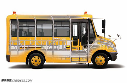 開學(xué)季來(lái)臨 超窄車身“小鋼俠”保障學(xué)童安全到家